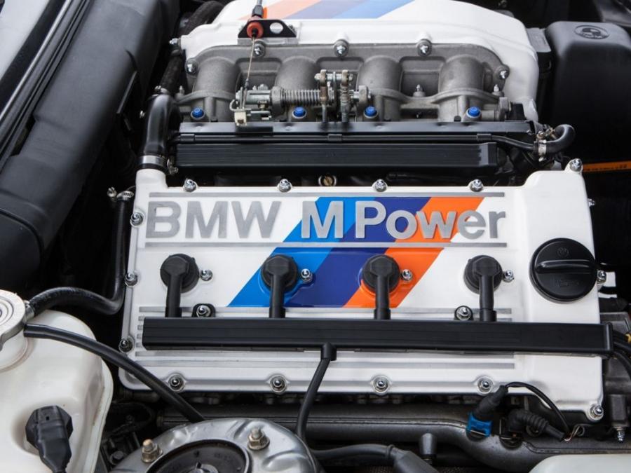  BMW M3 Evolution II 1988 года  (фото 9 из 17)